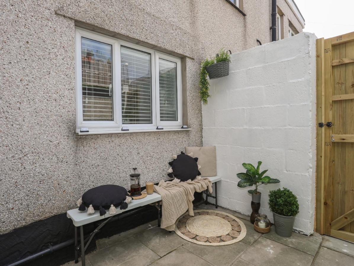 Y Goedwig Apartment Llanfairpwllgwyngyll Exterior foto
